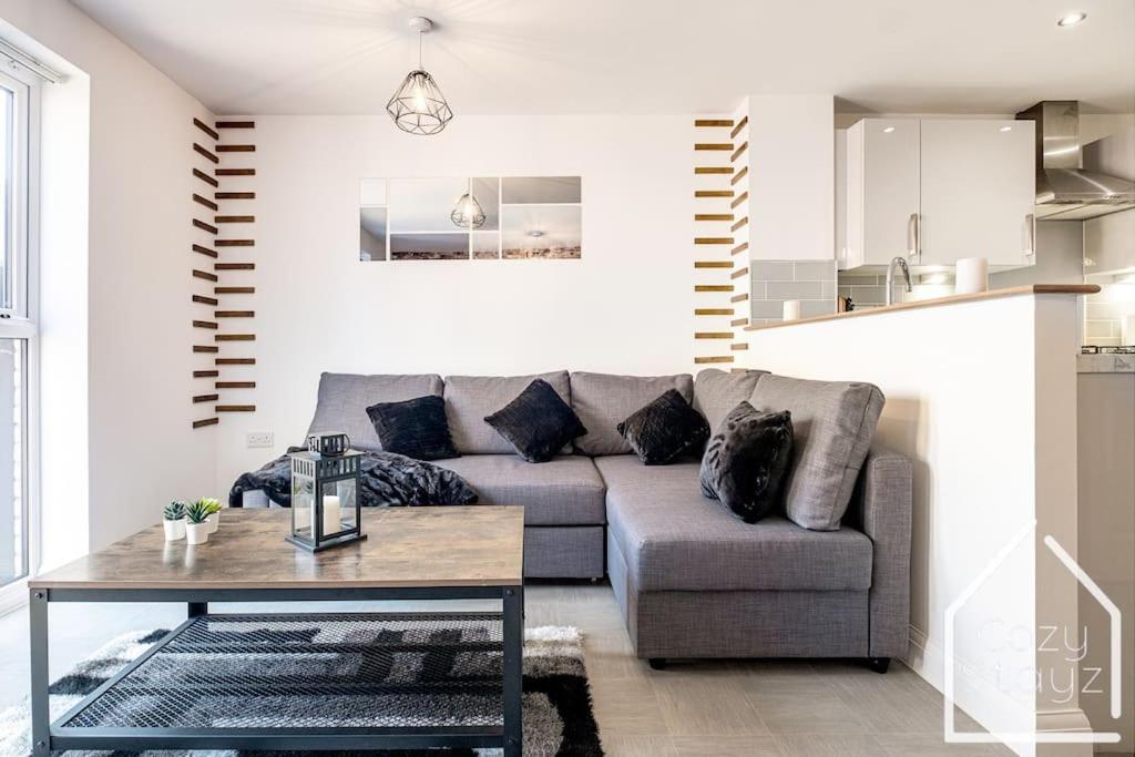 Beautiful 5 Bedroom Home In The City Centre With Gated Parking Birmingham Exterior foto